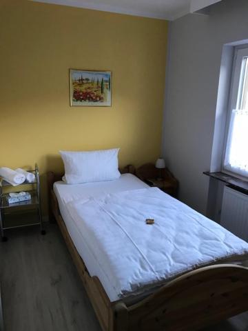 Hotel Zum Ochsen Wonsheim Extérieur photo